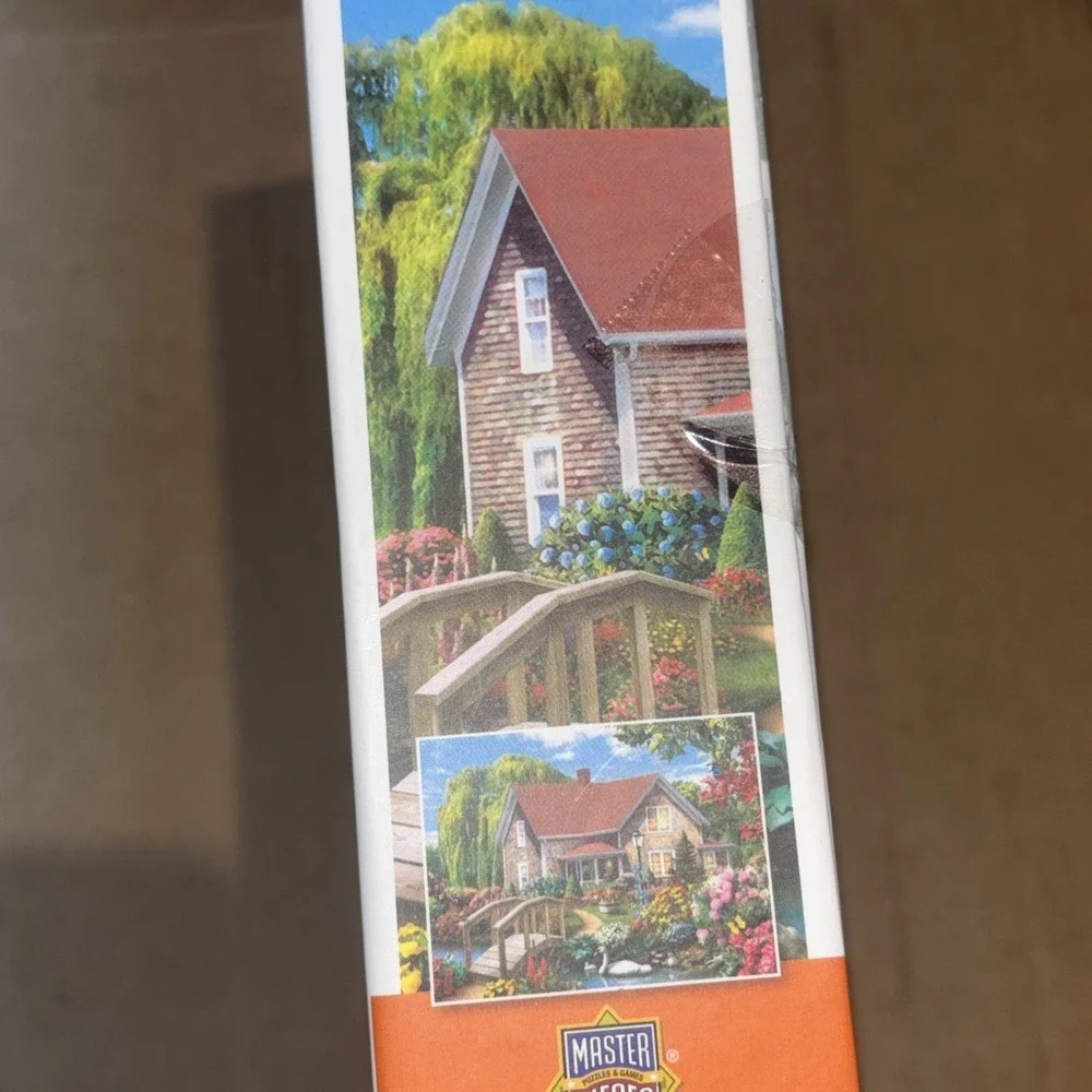 Memory Lane 300Piece EZ-Grip Puzzle Country Hideaway 24